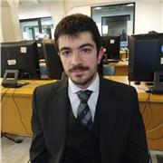 Profesor de Latín enfocado en la enseñanza personalizada